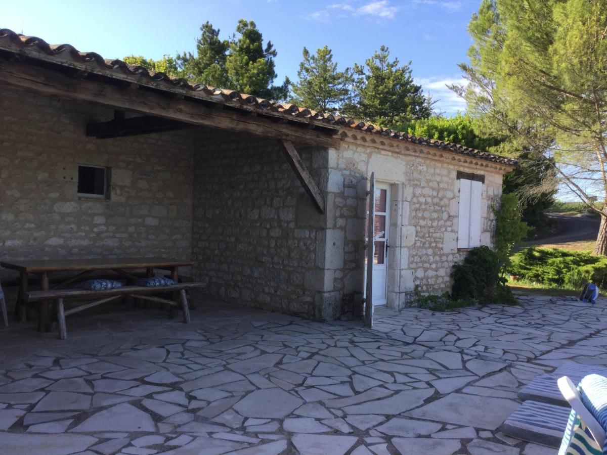 Chez Patricia Bed & Breakfast Castelnau-Montratier Exterior photo
