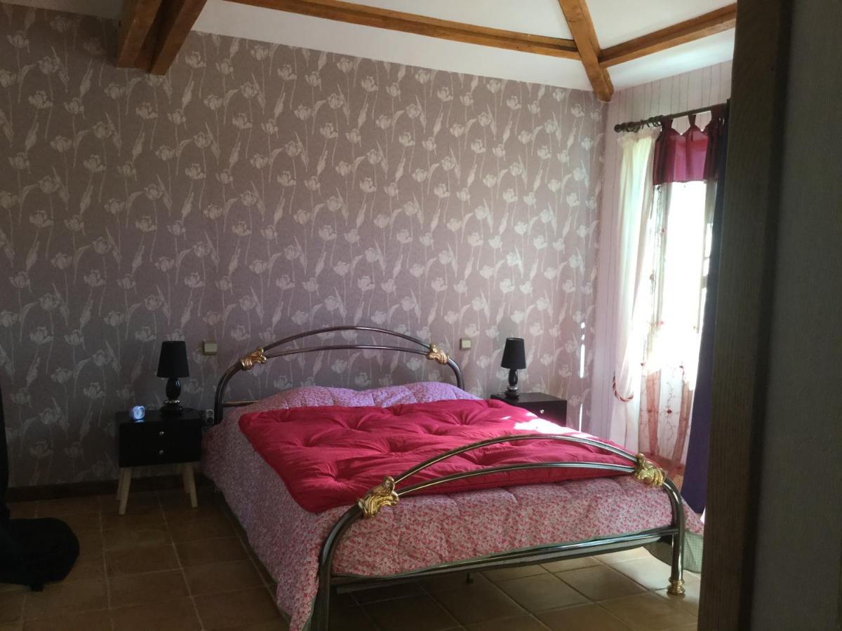 Chez Patricia Bed & Breakfast Castelnau-Montratier Exterior photo